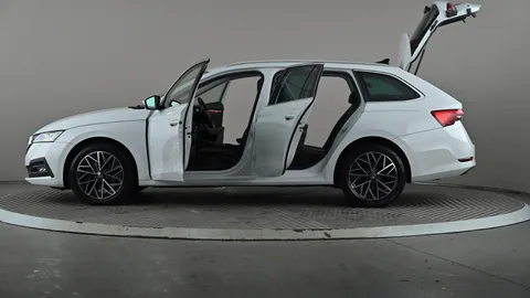 SKODA OCTAVIA 2.0 TDI 150 SE L First Edition DSG