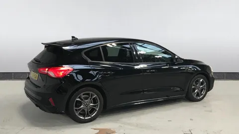 FORD FOCUS 1.0 EcoBoost 125 ST-Line