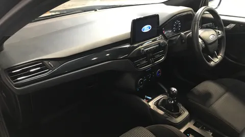 FORD FOCUS 1.0 EcoBoost 125 ST-Line