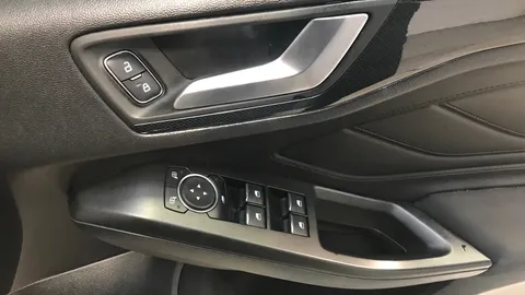 FORD FOCUS 1.0 EcoBoost 125 ST-Line