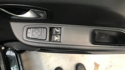 RENAULT CLIO 0.9 TCE 90 Dynamique Nav