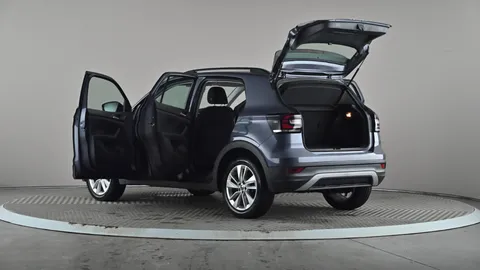 VOLKSWAGEN T-CROSS 1.0 TSI SE