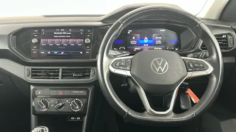 VOLKSWAGEN T-CROSS 1.0 TSI SE
