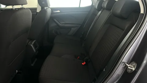 VOLKSWAGEN T-CROSS 1.0 TSI SE