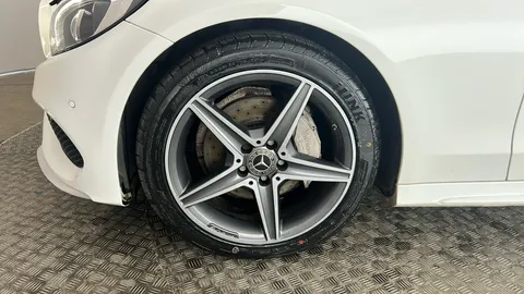 MERCEDES-BENZ C CLASS C200 AMG Line 9G-Tronic