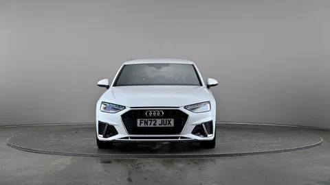 AUDI A4 40 TFSI 204 S Line S Tronic