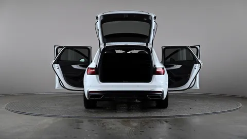 AUDI A4 40 TFSI 204 S Line S Tronic