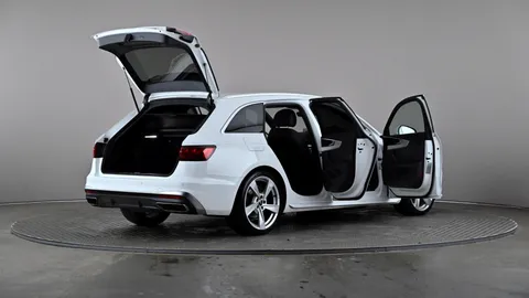 AUDI A4 40 TFSI 204 S Line S Tronic