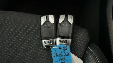 AUDI A4 40 TFSI 204 S Line S Tronic