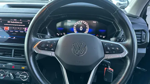 VOLKSWAGEN T-CROSS 1.0 TSI 110 SE