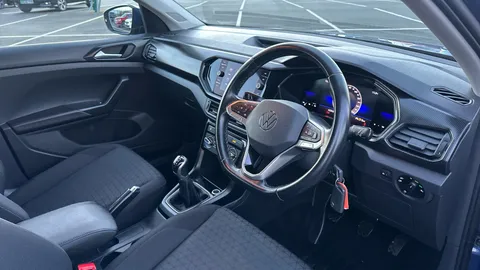 VOLKSWAGEN T-CROSS 1.0 TSI 110 SE