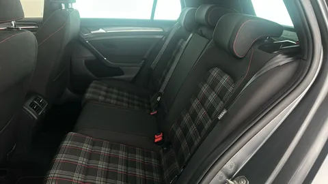 VOLKSWAGEN GOLF 2.0 TSI 245 GTI Performance DSG