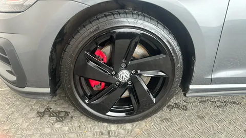 VOLKSWAGEN GOLF 2.0 TSI 245 GTI Performance DSG