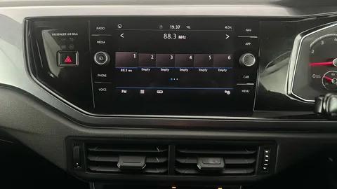 VOLKSWAGEN POLO 1.0 TSI 115 SEL