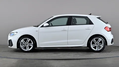 AUDI A1 30 TFSI 110 S Line