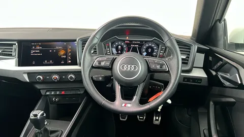 AUDI A1 30 TFSI 110 S Line