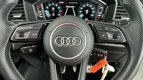 AUDI A1 30 TFSI 110 S Line