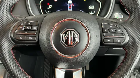 MG MOTOR UK HS 1.5 T-GDI Trophy