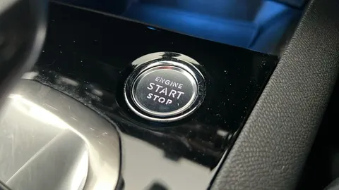 PEUGEOT 3008 1.6 Hybrid4 300 GT e-EAT8