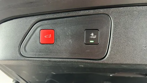 PEUGEOT 3008 1.6 Hybrid4 300 GT e-EAT8