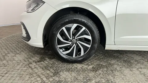 VOLKSWAGEN POLO 1.0 TSI Life