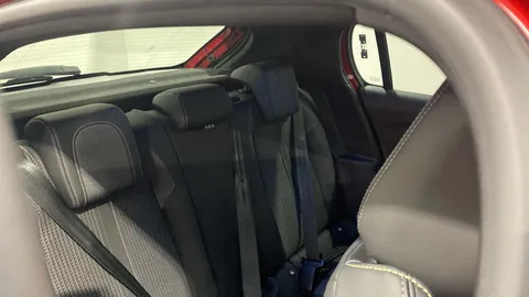 PEUGEOT 208 1.2 PureTech 100 GT