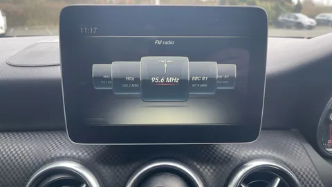 MERCEDES-BENZ A CLASS A180 Sport Auto