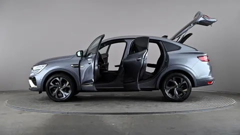 RENAULT ARKANA 1.6 E-Tech full hybrid 145 Engineered Auto