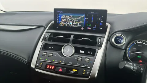 LEXUS NX 300h 2.5 CVT [8" Nav]