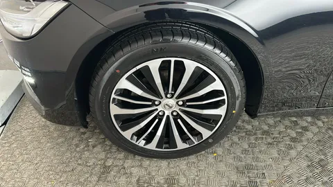 VOLVO V90 2.0 B4P Core Auto