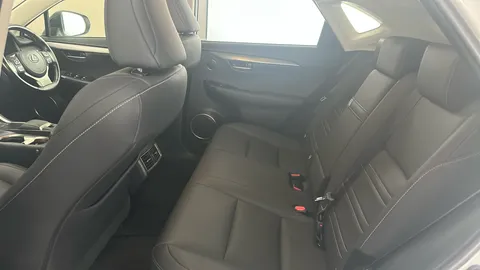 LEXUS NX 300h 2.5 CVT [8" Nav]