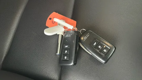 LEXUS NX 300h 2.5 CVT [8" Nav]