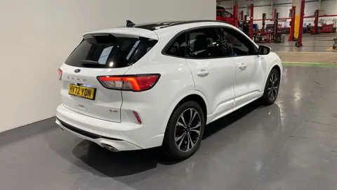 FORD KUGA 2.5 FHEV ST-Line X Edition CVT