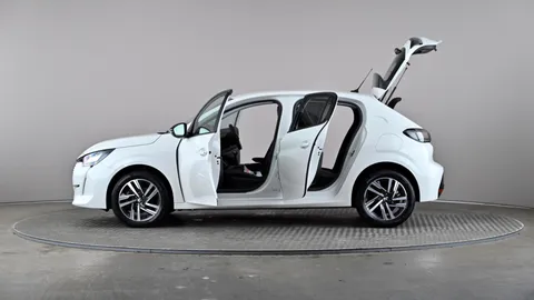 PEUGEOT 208 1.2 PureTech 100 Allure Premium +