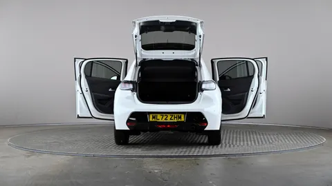 PEUGEOT 208 1.2 PureTech 100 Allure Premium +