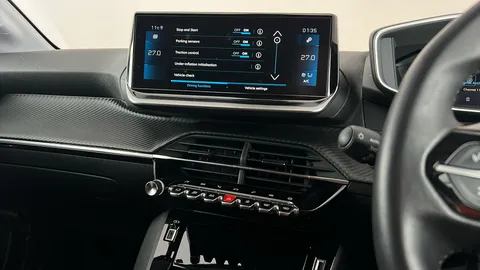 PEUGEOT 208 1.2 PureTech 100 Allure Premium +