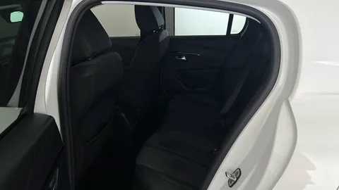 PEUGEOT 208 1.2 PureTech 100 Allure Premium +