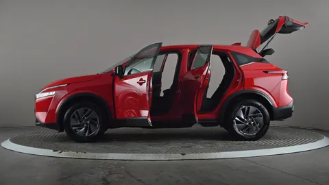 NISSAN QASHQAI 1.3 DiG-T MH Acenta Premium