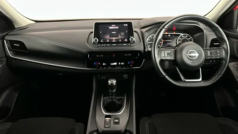 NISSAN QASHQAI 1.3 DiG-T MH Acenta Premium