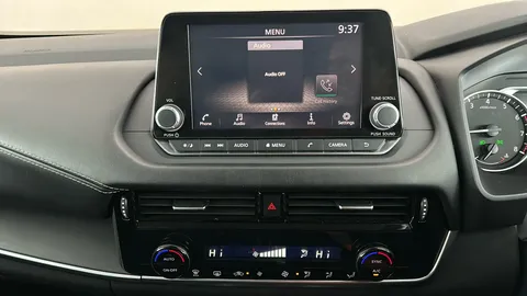 NISSAN QASHQAI 1.3 DiG-T MH Acenta Premium