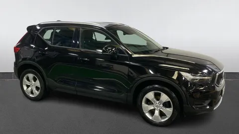 VOLVO XC40 1.5 T3 [163] Momentum