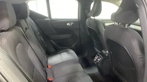 VOLVO XC40 1.5 T3 [163] Momentum