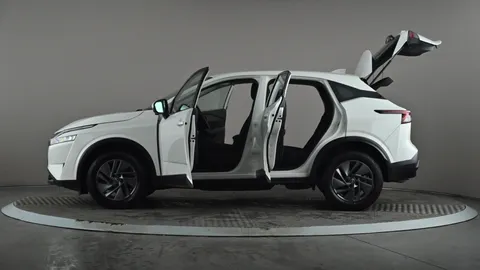 NISSAN QASHQAI 1.3 DiG-T MH 158 Acenta Premium Xtronic