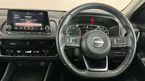 NISSAN QASHQAI 1.3 DiG-T MH 158 Acenta Premium Xtronic