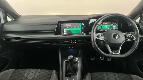 VOLKSWAGEN GOLF 1.5 TSI 150 R-Line