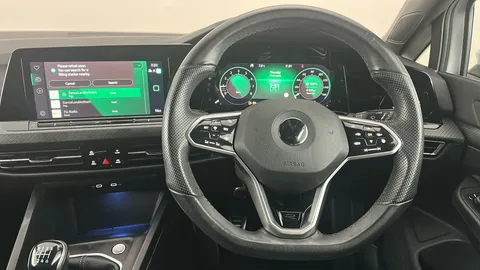 VOLKSWAGEN GOLF 1.5 TSI 150 R-Line