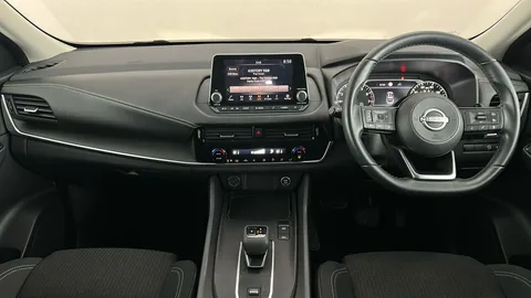 NISSAN QASHQAI 1.3 DiG-T MH 158 Acenta Premium Xtronic