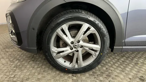 VOLKSWAGEN TAIGO 1.0 TSI 110 R-Line DSG