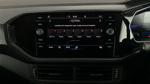 VOLKSWAGEN T-CROSS 1.0 TSI 110 SEL