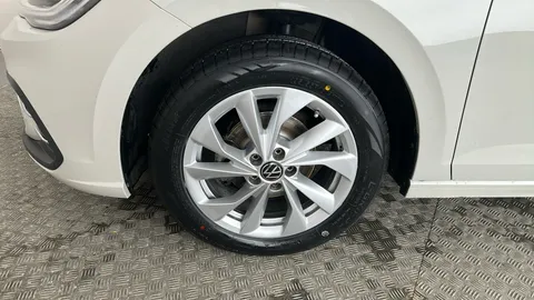 VOLKSWAGEN POLO 1.0 TSI Style